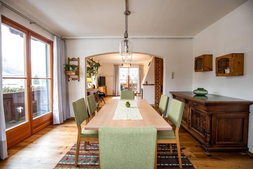 Haus Weidmannsheil - Wohnen Im Romantischen Forsthaus Werfen Kültér fotó